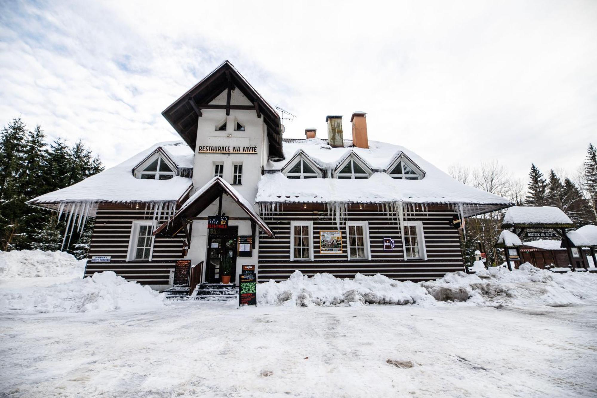 Hotel Hotylek Na Myte Harrachov Zewnętrze zdjęcie