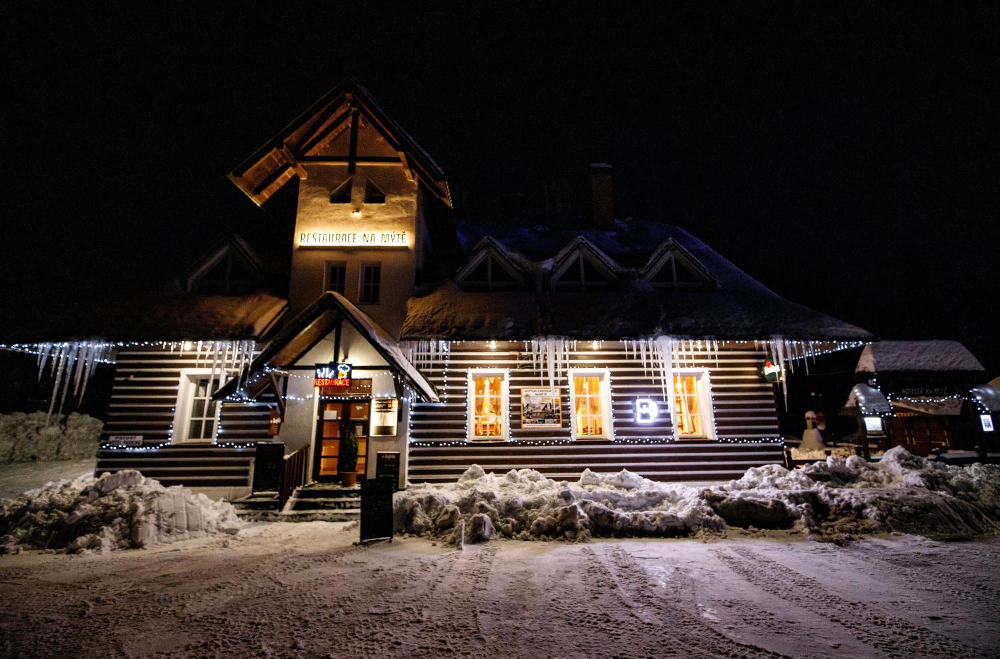 Hotel Hotylek Na Myte Harrachov Zewnętrze zdjęcie