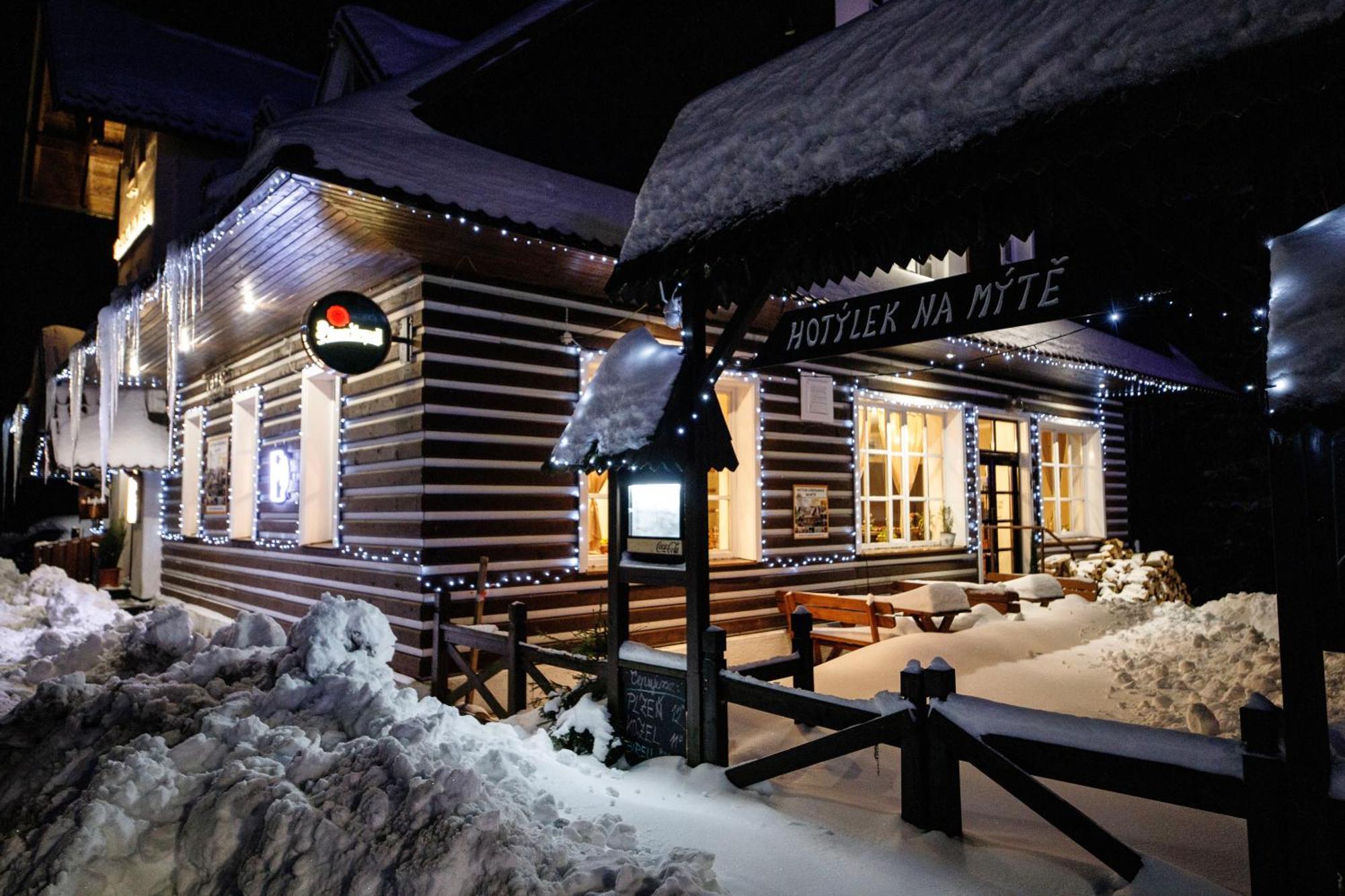Hotel Hotylek Na Myte Harrachov Zewnętrze zdjęcie